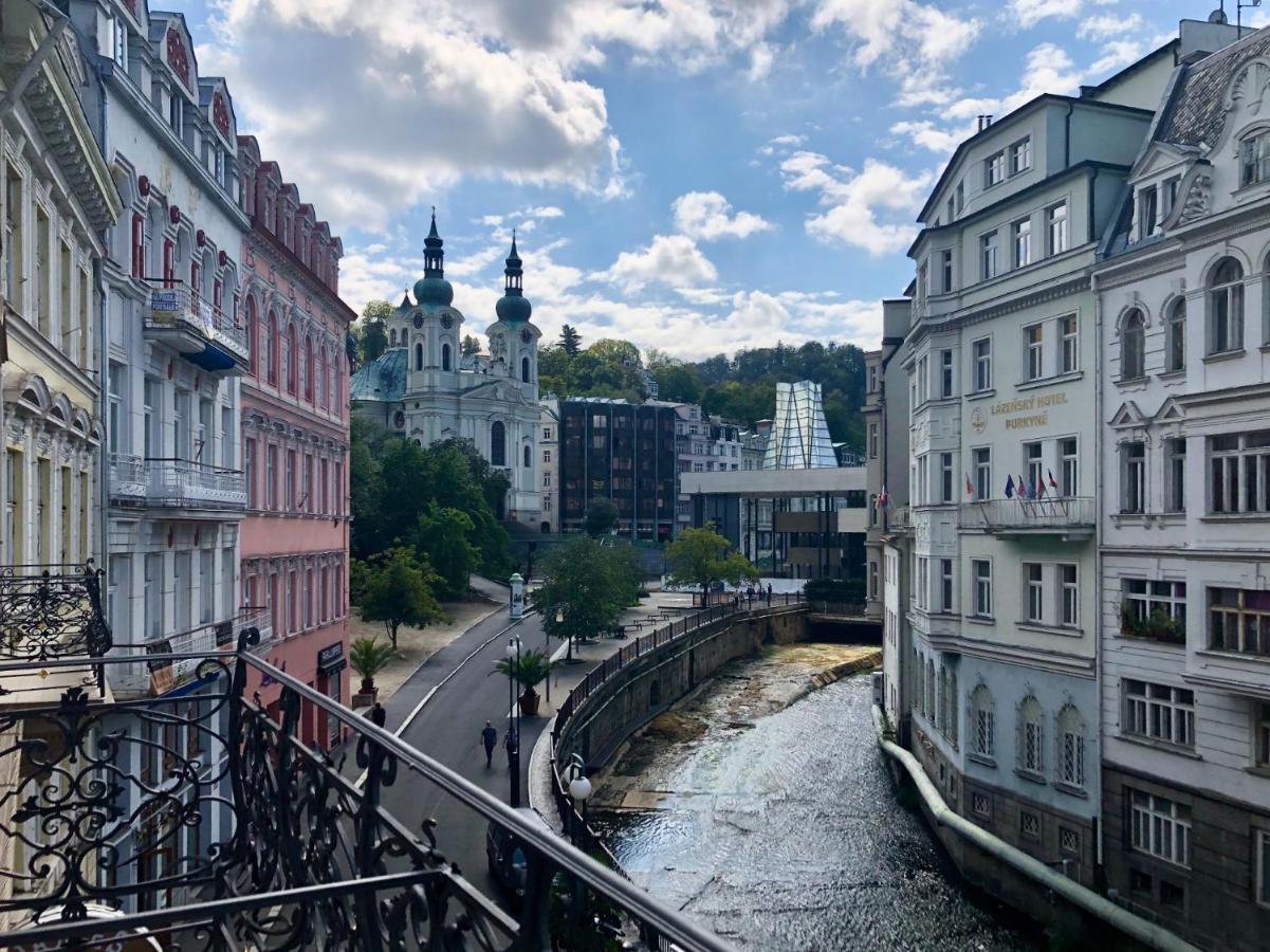 Pension Drei Rosen Karlovy Vary Extérieur photo