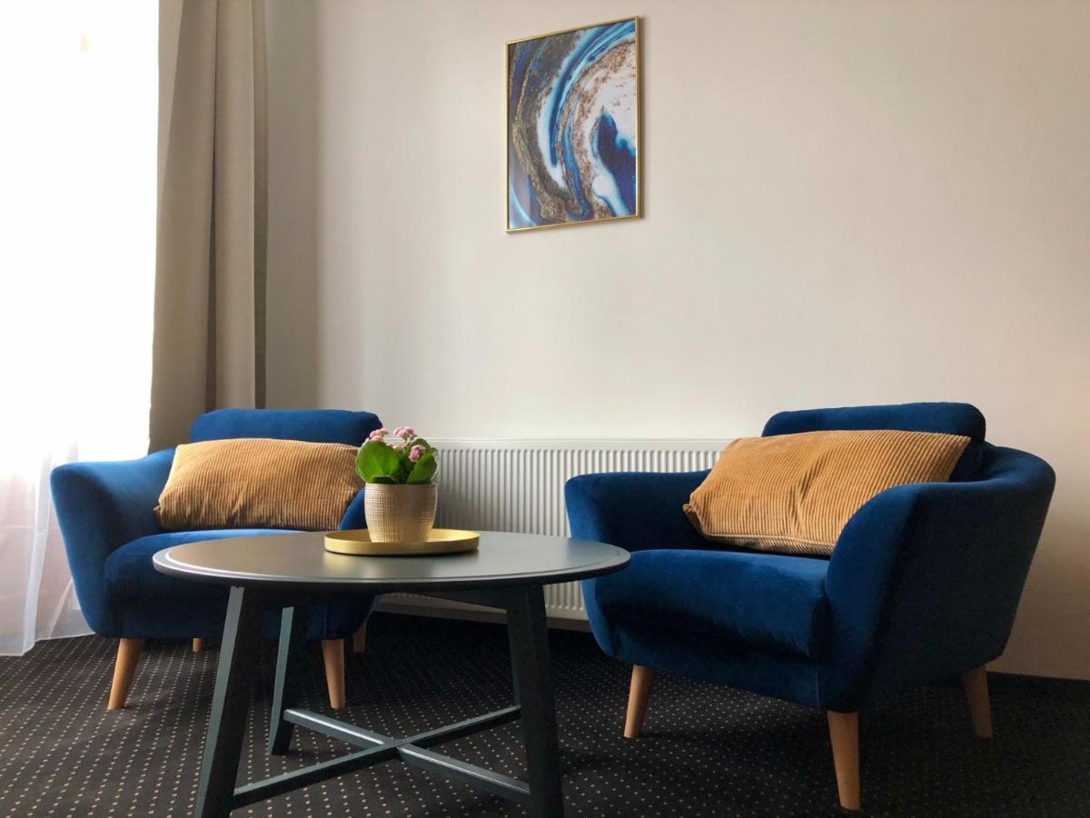 Pension Drei Rosen Karlovy Vary Extérieur photo